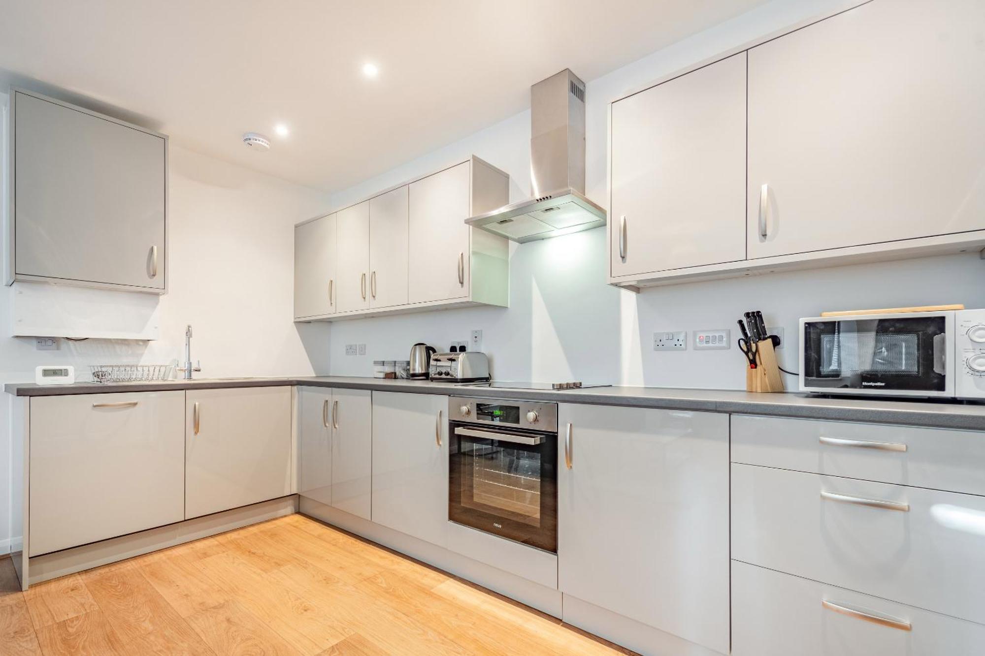 Modern, City Living Apartments- Private Parking Oxford Exterior foto